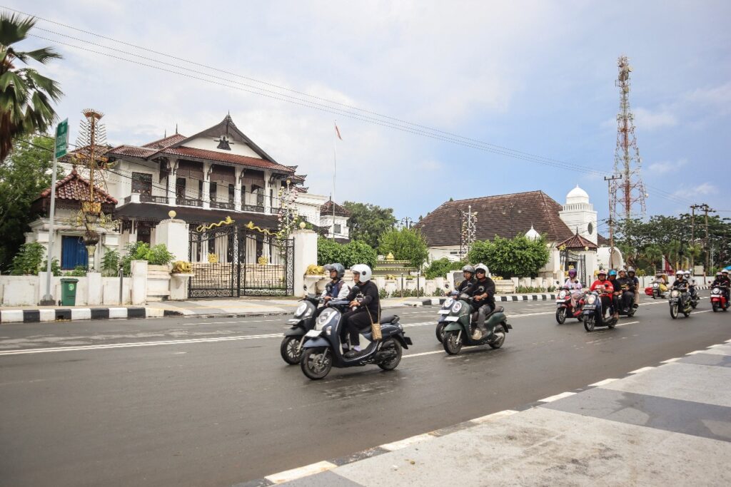 WhatsApp Image 2025-10-14 at 10.00.02