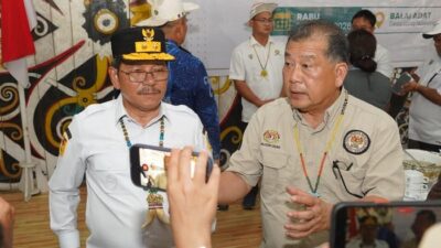 Wakil Gubernur Kaltara (kiri) bersama Wamen Digital Sarawak (kanan). (dok Istimewa)