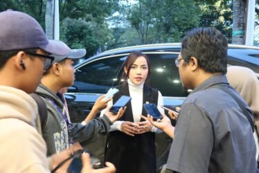 Ak ingin hidup dengan baik… Ak tau ak punya banyak kesalahan dan bukan sepenuhnya orang baik …Ta