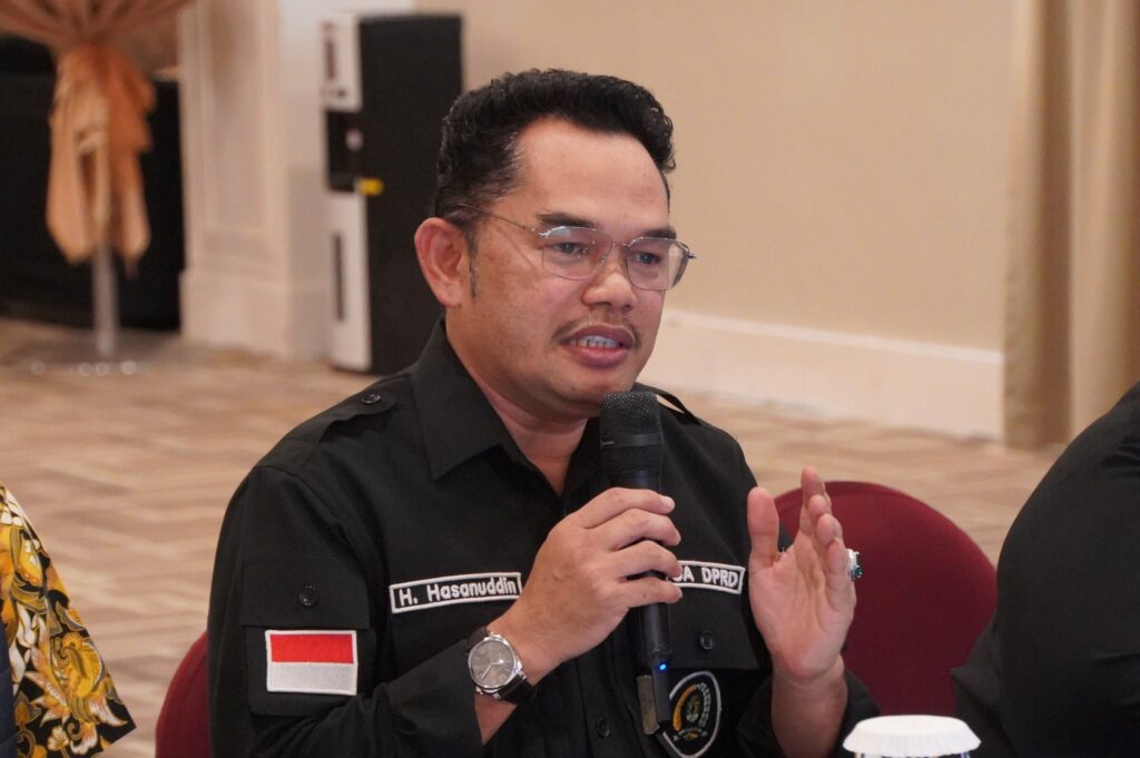 Ketua-DPRD-Kaltim-Hasanuddin-Mas’ud--cover