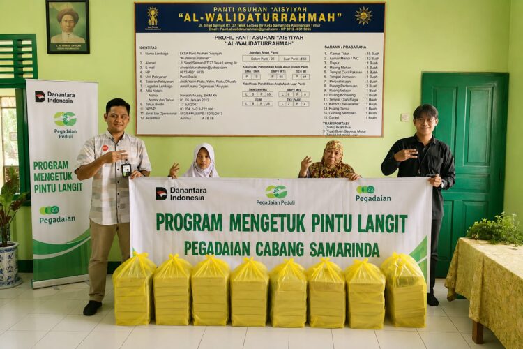 PT Pegadaian Kantor Wilayah IV Balikpapan kembali melaksanakan Program Sosial Mengetuk Pintu Langit Tahun 2026 di wilayah kerja Area Samarinda sebagai bentuk nyata kepedulian perusahaan terhadap masyarakat sekaligus dukungan terhadap pertumbuhan ekonomi lokal. (Foto: Istimewa)