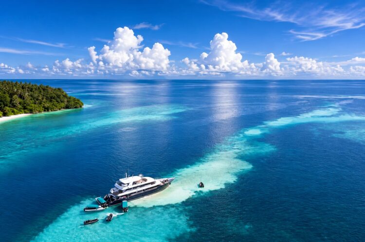 Terumbu Karang yang ada di Kepulauan Maratua Terancam, Kapal Wisata Kandas di Spot Menyelam Favorit. (Istimewa)