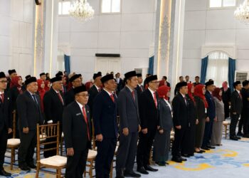 Gubernur Kaltim Lantik Sembilan Pejabat Eselon II, Tekankan Akselerasi Program dan Sistem Merit