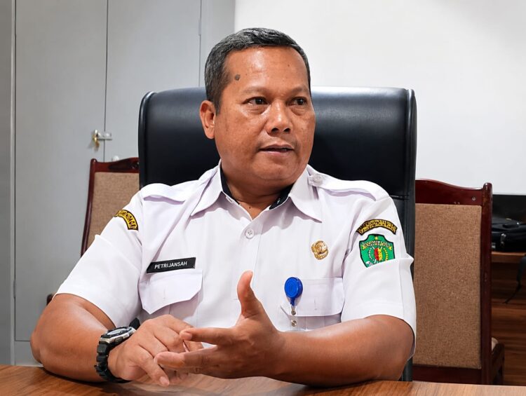 Kepala Bidang Perikanan Tangkap DKP Kaltim Petrijansah Noor. (Foto: iN/sudutkata.com)