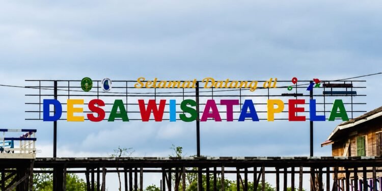 Dispar Kaltim Siapkan Strategi Baru Untuk Kembangkan Wisata Pesut Mahakam di Desa Pela
