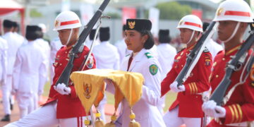Beatrice Wujudkan Mimpi Sejak SMP, Sukses Jadi Pembawa Baki Paskibraka Kaltim di HUT ke-81 RI