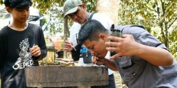 CSR PT Kutai Energi Dorong Warga Loa Janan Kabupaten Kukar Desa Tani Harapan Kembangkan Usaha Madu Kelulut