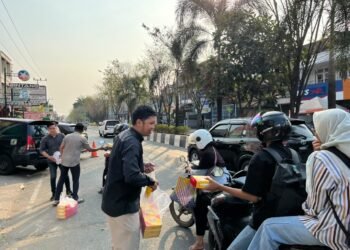 Pegadaian Samarinda Berbagi Makanan Tiap Jumat, Libatkan UMKM Lokal