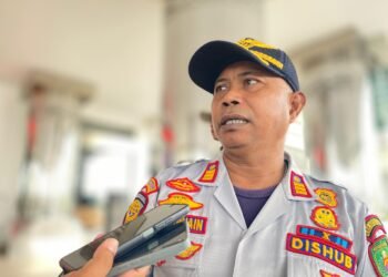 20 Personel Dishub Kutim Jaga Arus Pagi dan Akses Alat Berat