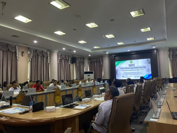rapat pembahasan deklarasi atau komitmen bersama pemenuhan kebutuhan listrik dan infrastruktur dasar masyarakat di kawasan Taman Nasional Kutai (TNK), Rabu (7/10/2026).